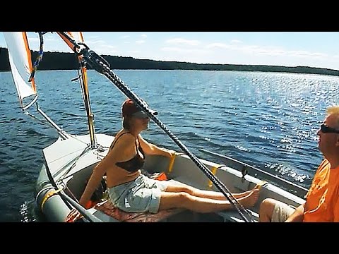 Видео: Dinghy Sailing Holidays: Sails on the Lake / Швертбот на озере