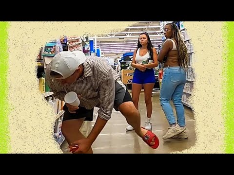 Видео: ПУКАЮ из моей ЩЕЛИ!!! 🚽💩 (Забавный розыгрыш с мокрыми пуками)