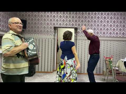 Видео: Виновата ли я что..#отдых #любимпеть #красотадуши #счастье #песни #юбилей #друзья ##праздник 