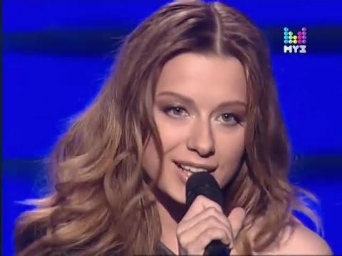 Видео: Юлия Савичева - Москва-Владивосток ("Выпускник 2011")