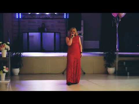 Видео: МАМА ПОЁТ НА СВАДЬБЕ СЫНА ))💃🥂🍾