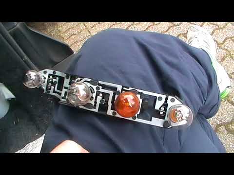 Видео: Renault Megane 2- Задняя фара - Замыкание / Lampenhalter kurzschluss