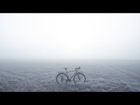 Видео: Gravel Bike - Author Ronin - Silent Hill - Cycling in Fog - Samoyed - Ёжик в тумане -5°C