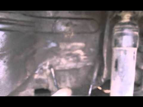 Видео: Снятие замка бака