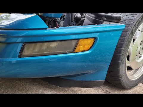 Видео: Замена боковых габаритных огней/поворотных фонарей на C4 Corvette менее чем за 15 минут