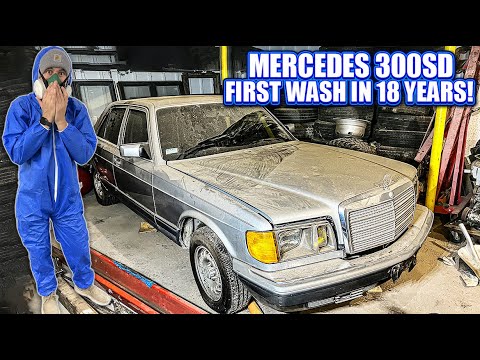 Видео: Сарай Найти Мерседес 300SD Первая мойка 18 лет! Можно ли спасти? | Удовлетворительное восстановление