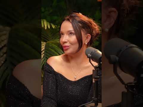 Видео: Как стать дизайнером одежды?  / Ирена Сопрано [Подкаст Марии Абрамовой] #solangel #top