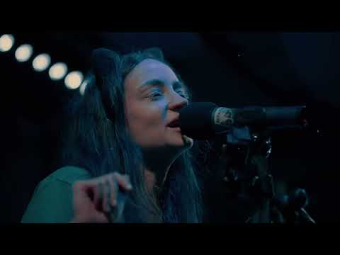 Видео: Дайте Два - Коко Шанель