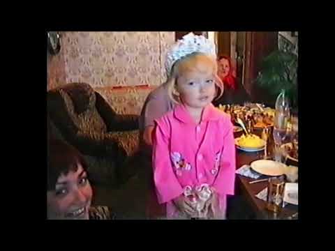 Видео: Гончарова Ульяна 3 года