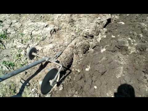 Видео: Посадка картофеля под лебедку