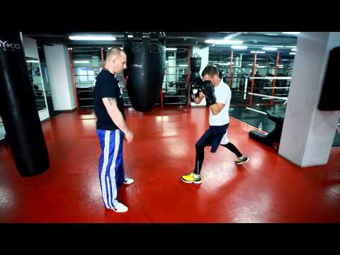 Видео: Бокс. Работа на боксерском мешке- с Мартыновым Андреем