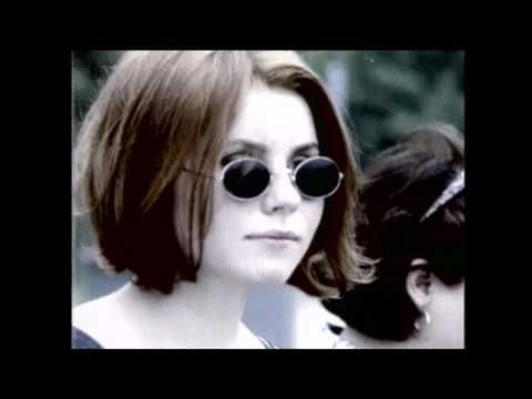 Видео: Старый Приятель - Не плачь!