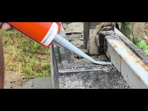 Видео: Клей-герметик Solaflex NGPU на монтаже забора Fabrik