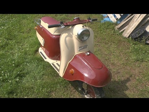 Видео: Мотороллер ТУРИСТ.Запуск после долгой стоянки.Упал первый раз