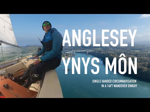 Видео: Обогнуть Англси в одиночку на 14-футовой парусной лодке
