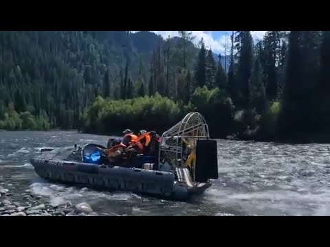 Видео: Сплав по сибирской горной реке Кантегир, часть первая - заброска, ночёвка, сборка катамаранов.