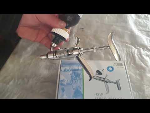 Видео: Ставим овцам препарат "МЕРАДОК"  ▶ Обзор немецкого шприца HSW FERROMATIC