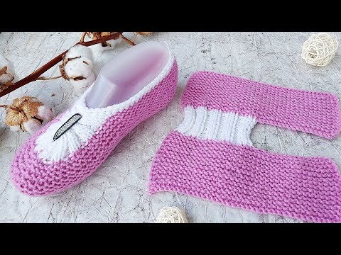 Видео: СЛЕДКИ ОДНИМ ПОЛОТНОМ НА 2 СПИЦАХ. Следки-тапочки с перемычкой.