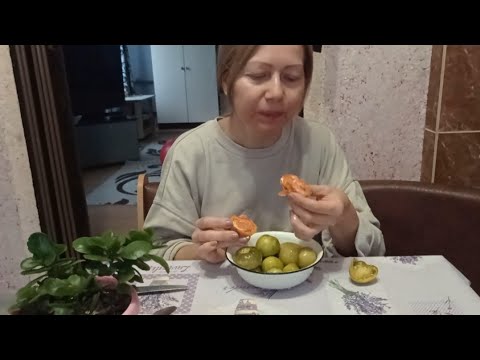 Видео: Как я нарезаю картошку для жарки.Как получились зелёные помидоры на вкус?