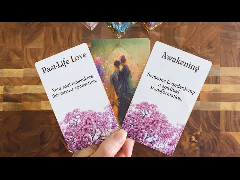 Видео: КТО-ТО ПРОСЫПАЕТСЯ... НАКОНЕЦ-ТО! 💕 (КОЛЛЕКТИВНОЕ ГАДАНИЕ ТАРО О ЛЮБВИ) 🩷