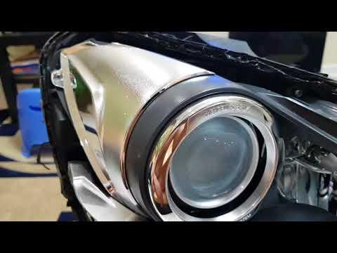 Видео: Как разобрать фару мерседес w204