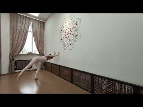 Видео: Пятиминутная  разминка для спины с Екатериной Фирсовой. Убирает напряжение и разгружает тело