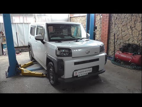 Видео: Частичная замена масла в вариаторе на Daihatsu Taft 0,7  Дайхатсу Тафт 2021