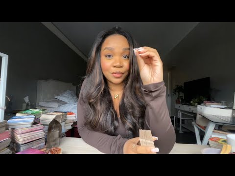 Видео: Это нашло тебя, потому что ты скоро станешь богатой ведьмой 🔮