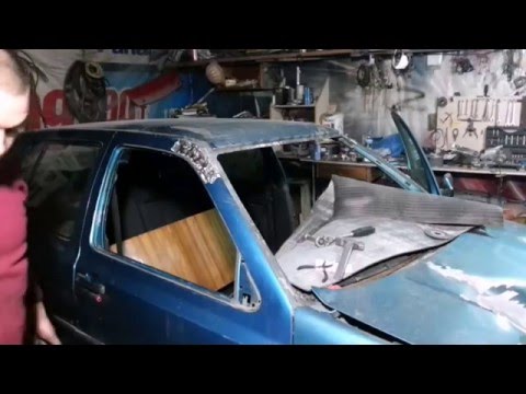 Видео: VW Golf 3 В Хлам. Как выравнять рамку двери. Часть №2