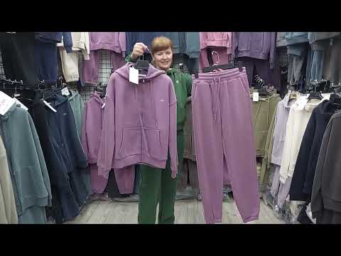 Видео: ПУХОВИКИ  ПАРКИ СПОРТИВНЫЕ КОСТЮМЫ  ОТ ПРОИЗВОДИТЕЛЕЙ  *ЗЕЛЕНОЕ ЯБЛОКО    *МОСКВА САДОВОД