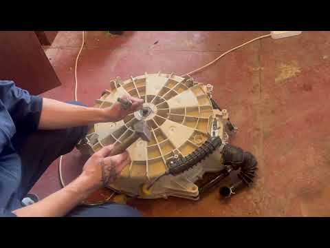 Видео: Стиральная машина Атлант гремит? Меняю подшипник – полный разбор и ремонт