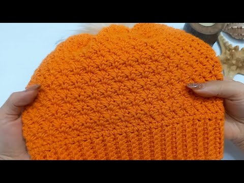 Видео: Вяжем зимнюю шапку-бини крючком всего двумя петлями 😍 даже абсолютные новички смогут связать ее