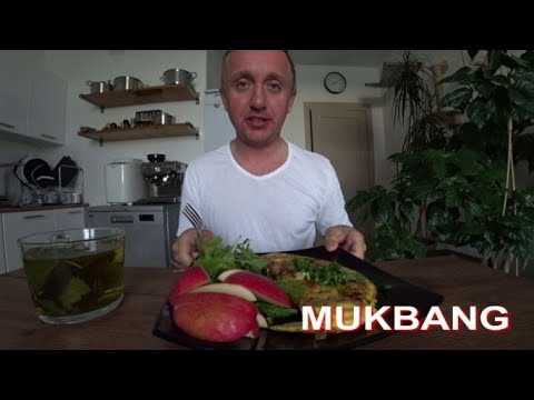 Видео: Мукбанг. Как людям не надоело смотреть одно и тоже. Обзор на Пиратскую жизнь.