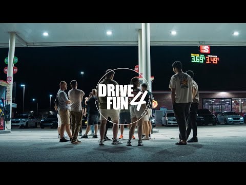 Видео: Открытие гоночных симуляторов Sim Racing | Автомобильная встреча | Drive4Fun  |Эпизод 13