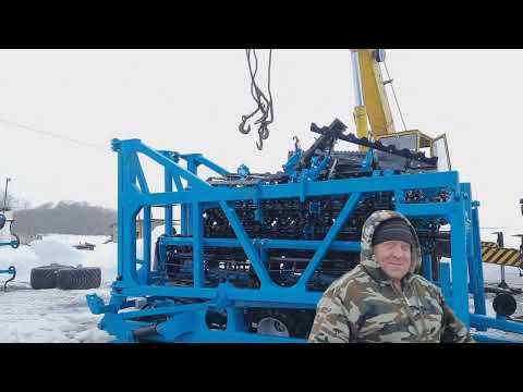 Видео: Чистим снег для разгрузки нового культиватора.