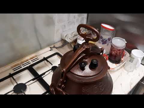 Видео: свиные ушки в афганском казане