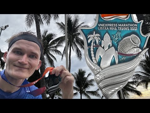 Видео: Марафон в Нячанге (VnExpress Marathon Libera Nha Trang 2025) - пробежал 21К до рассвета