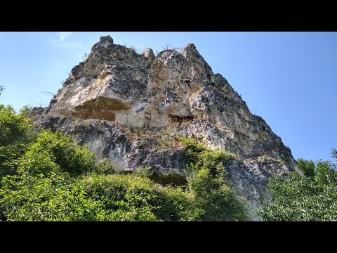 Видео: Скалните манастири край село Оногур по поречието на Суха река !!! 24/07/2021
