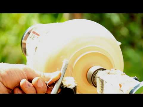 Видео: точение по сырому чаш из ольхи