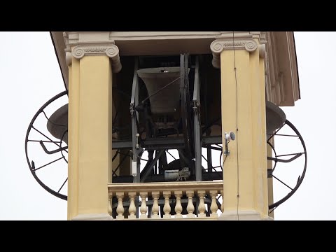 Видео: Звон колоколов, возвещающий о наступлении полудня в Геренцано