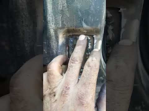 Видео: ремонт крепёжного места  передней двери УАЗ Патриот на кузове