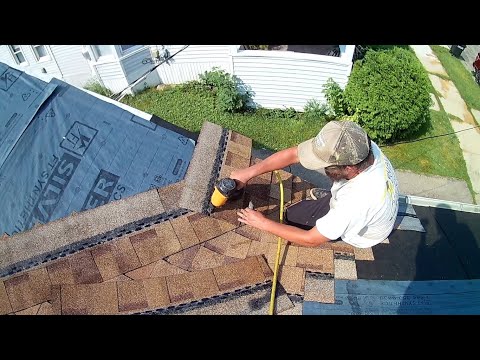 Видео: Как уложить черепицу в закрытой долине