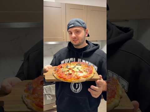 Видео: Стан прави истинска пица