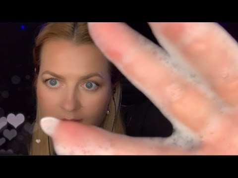 Видео: АСМР ПЕННЫЙ МАССАЖ ЛИЦА И ГОЛОВЫ ВОЗБУДИТ ТВОИ МУРАШКИ /ASMR MASSAGE