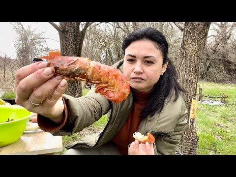 Видео: МУКБАНГ НА ПРИРОДЕ// ЛОВИМ КИТОВ, ОТДЫХАЕМ И НАСЛАЖДАЕМСЯ))  @NatalyaLim_official