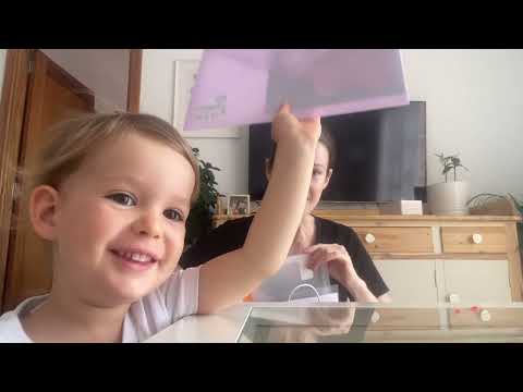 Видео: Первый день школа в Испании (3 года)