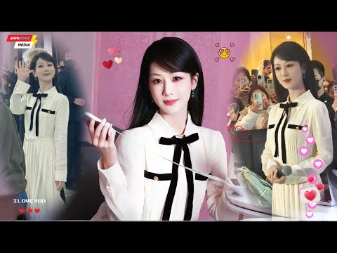 Видео: Ян Цзы блистает в белом платье от Prada, затмевая мероприятие!