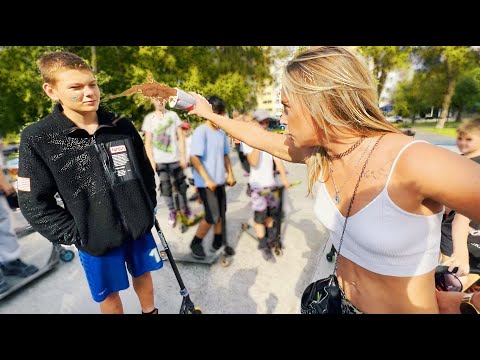 Видео: САМОКАТЕР СБИЛ РЕБЕНКА VS ЯЖЕМАТЬ КИНУЛА КОФЕ в ЛИЦО