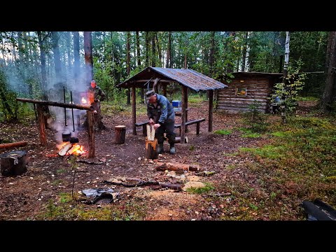 Видео: ЖИВЁМ В ТАЙГЕ \ ПАРНЯМ УНИЧТОЖИЛИ ТАЧКИ \ ДРАНЫЙ ОКУНЬ НА ОГНЕ С ДЫМКОМ  \ РЫБАЛКА С УСТАИЧЕМ