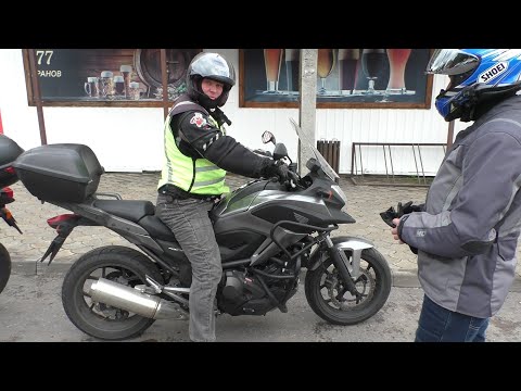 Видео: Honda NC 750, разговоры мотоциклистов